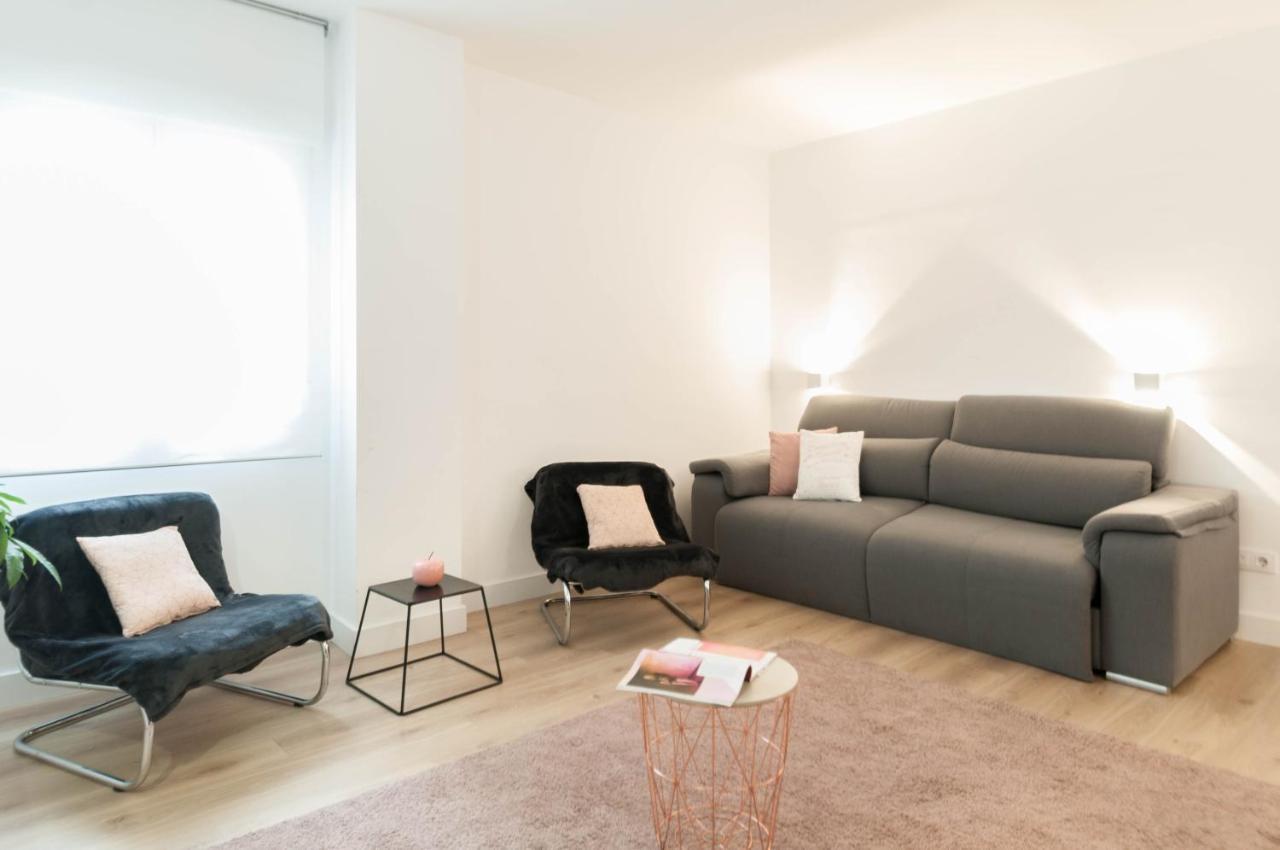 Appartement Hellenhost - Gran Via à Madrid Extérieur photo