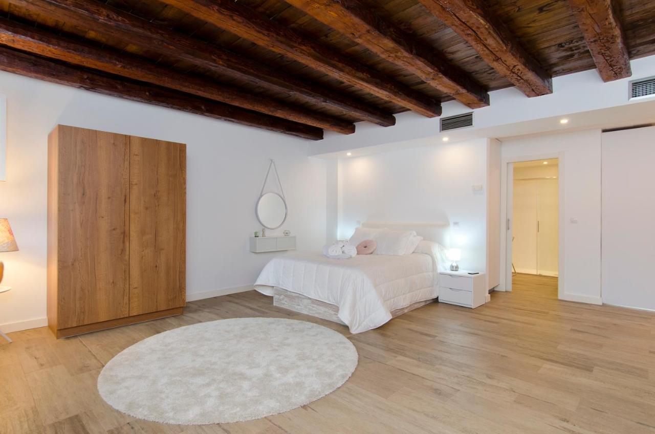 Appartement Hellenhost - Gran Via à Madrid Extérieur photo